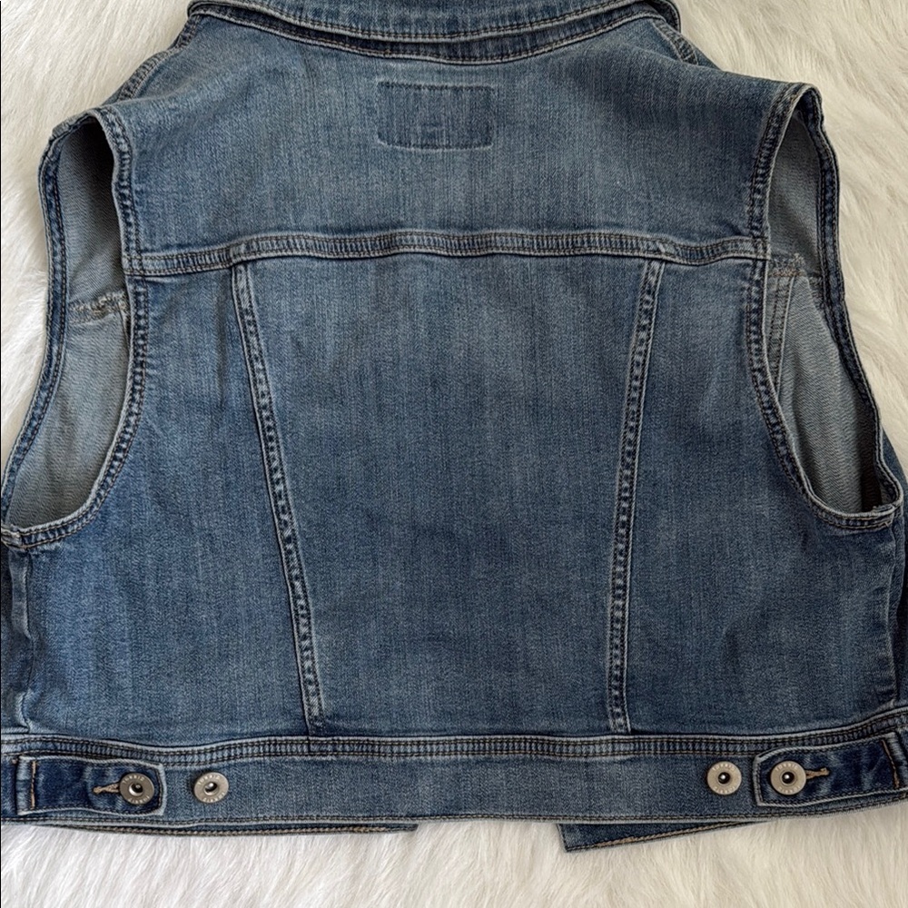 Torrid Blue Denim Vest Cropped Sleeveless - Picture 6 of 10